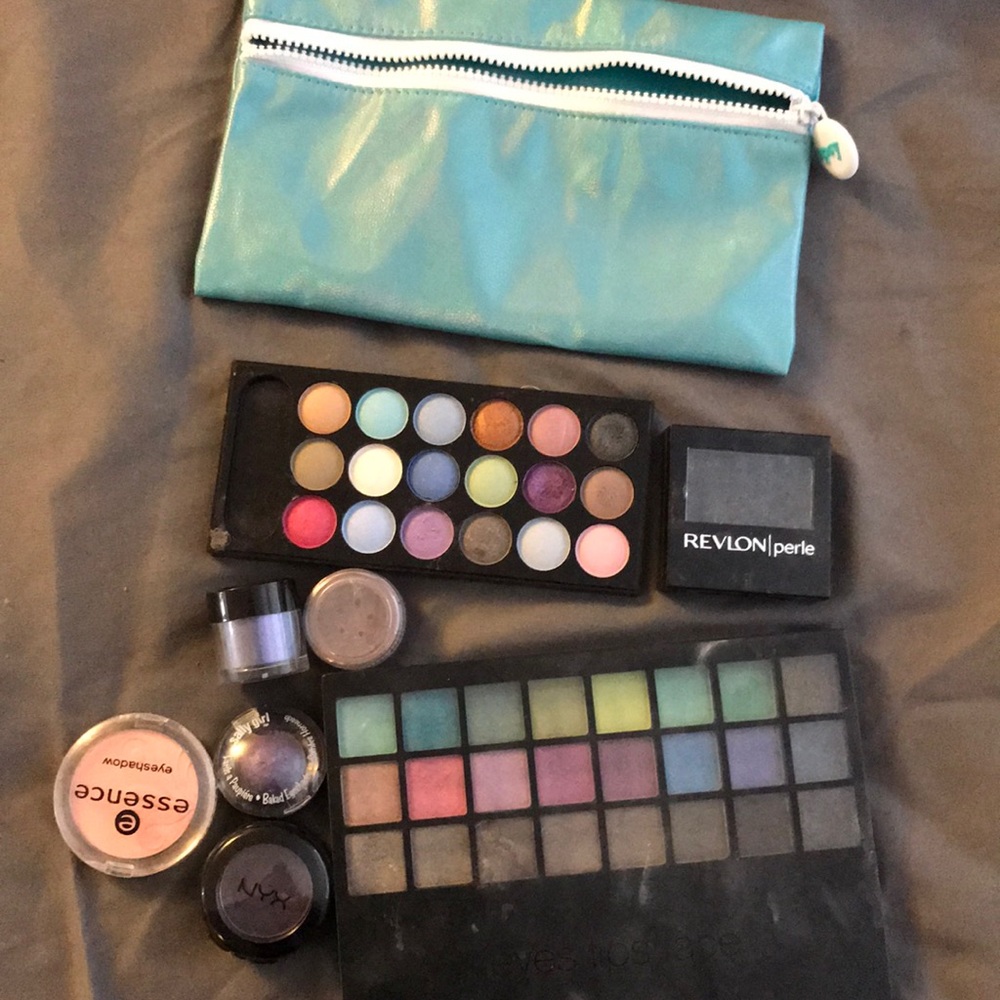 Eyeshadow bundle